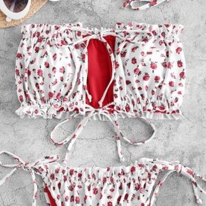 NWT Strawberry Print Frilled Bandeau Bikini (M)